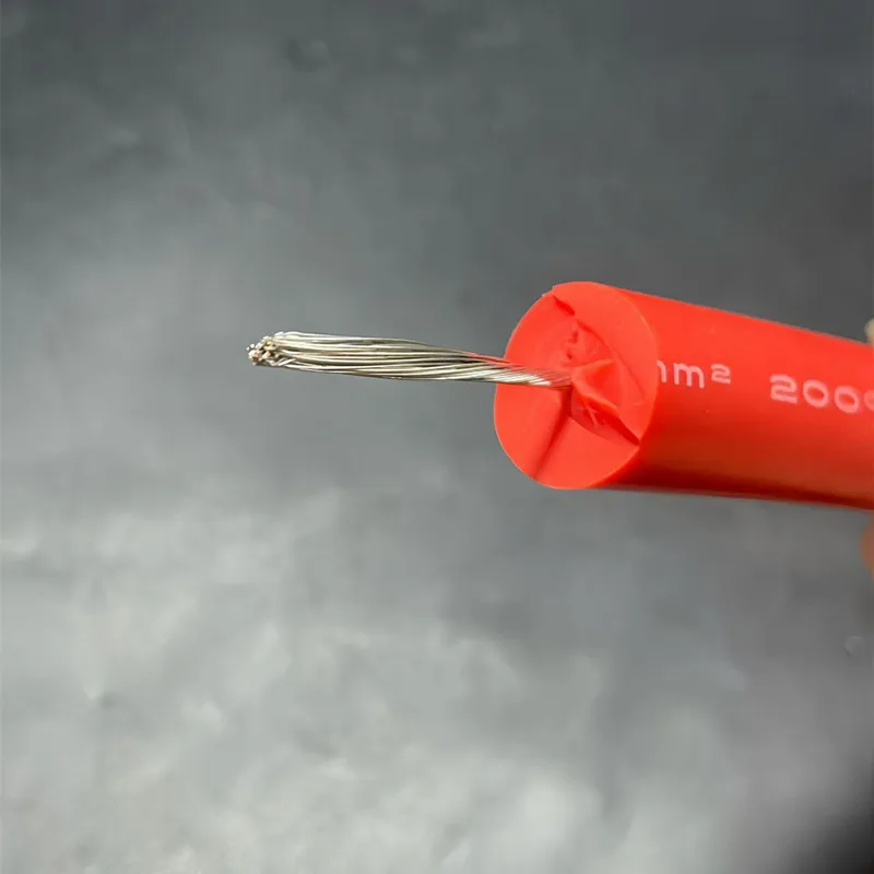 

100m Silicone high-voltage cable 200KV 13AWG/2.5mm ² temperature resistant -60 ℃ -+200 ℃ tinned copper core DC flexible cable
