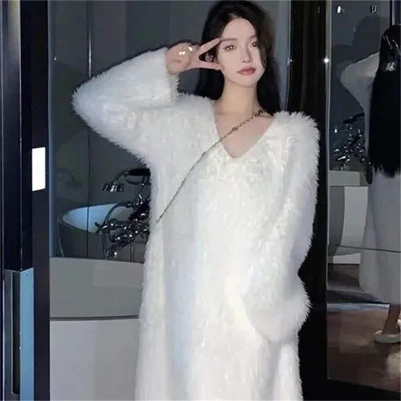 2025 Autumn/Winter Loose Popular Pink Imitation Mink Fleece Loose Knee Length Long Fur Dress Women\'s Pajamas Dress Solid Color