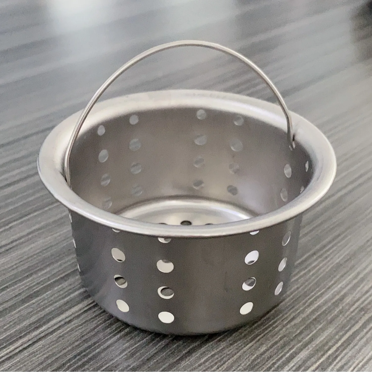 Sus 304ステンレス鋼キッチンシンクドレンアセンブリストッパー、ディープバスケットカバー蓋、錆びないSus