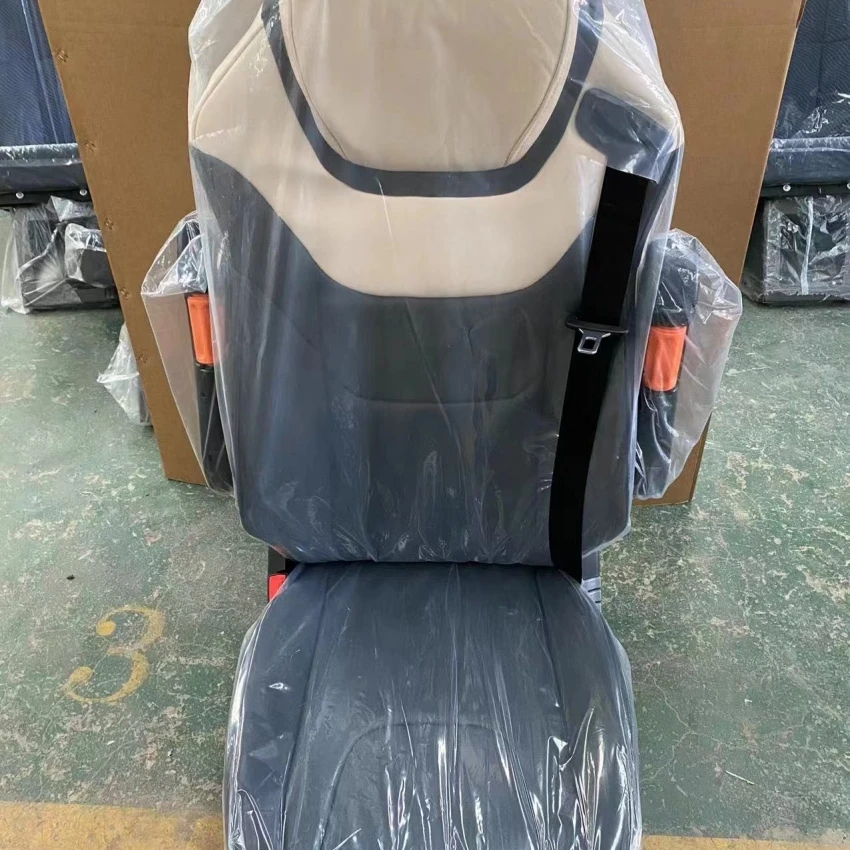 อุปกรณ์เสริมรถบรรทุก ที่ขายดีที่สุด Air Ride Seat Freightliner Truck Suspension Seat พร้อมเข็มขัดนิรภัย ที่นั่งรถบรรทุกหนักสําหรับขาย