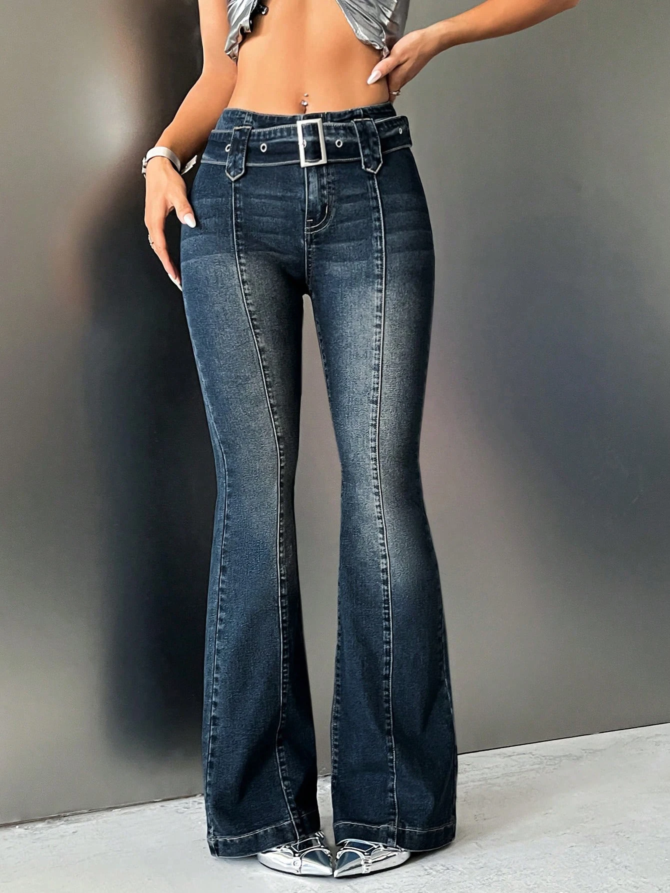 Women American Style Micro Flare Jeans 2026 Versatile High Waist Floor Length Denim Pants Trendy Belt Long Denim Trousers