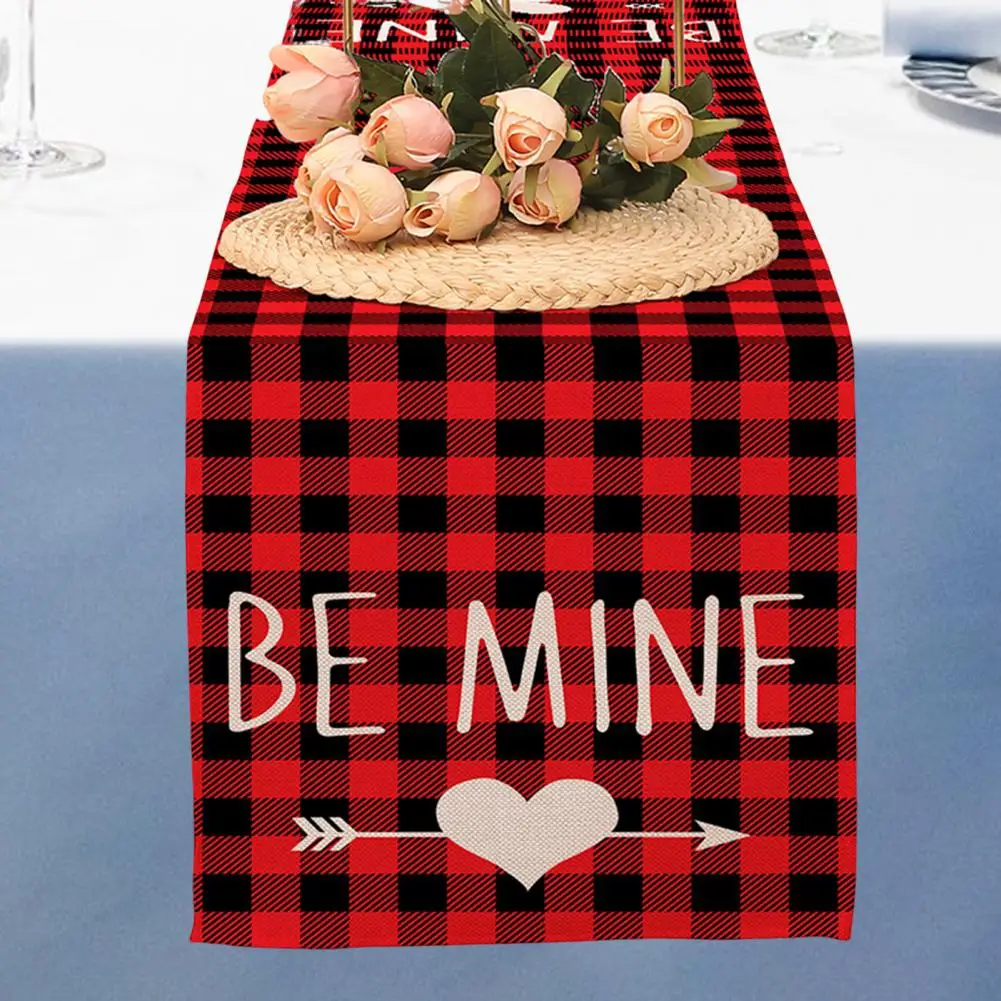 Special Occasion Table Runner Valentine Day Table Runner Reusable Romantic Heart Pattern Valentine's Day Table Runner for Dining