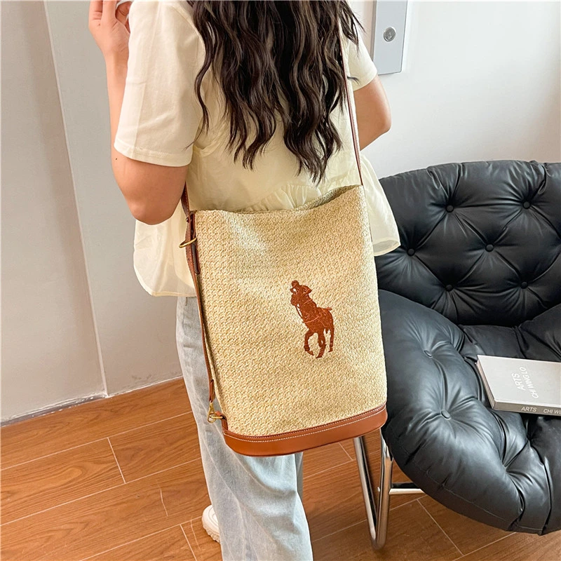 

Luxury Ladies Shoulder Bag Fashion Crossbody Bag Modern Trendy Design Handbag Women's Work & Travel Essential