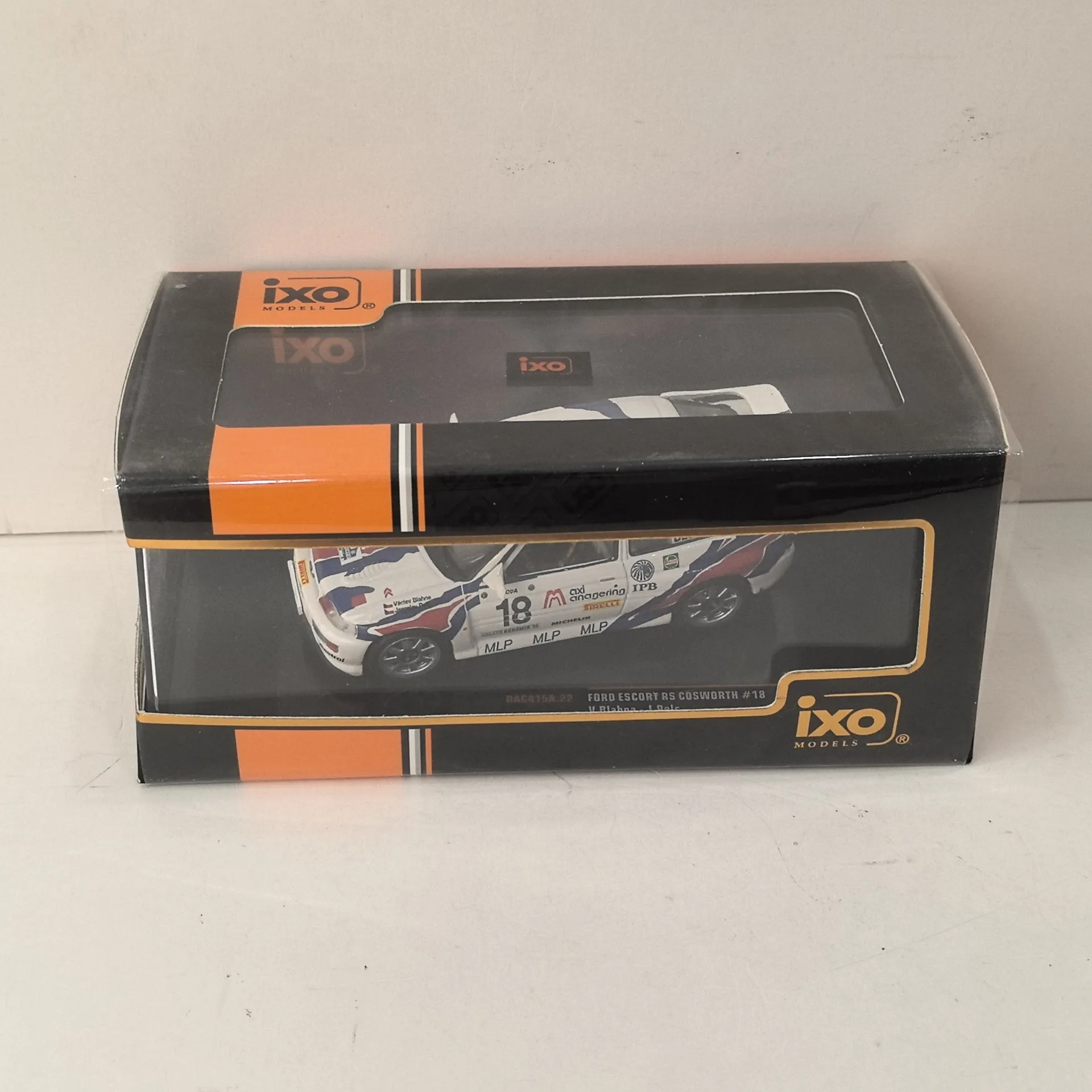 Diecast IXO Scala 1/43 FORD ESCORT RS # 18 1996 Ford Modello di auto in lega Giocattolo da collezione Regalo Souvenir Display Ornamento