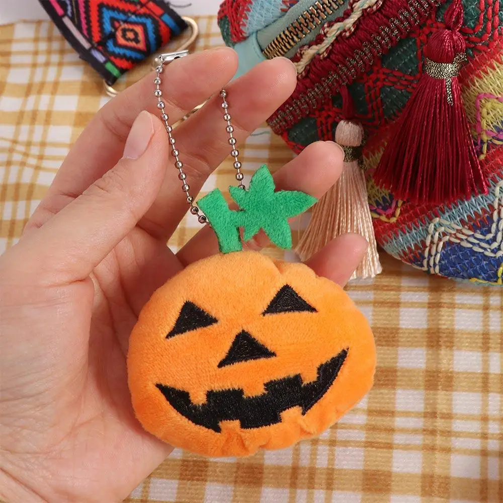 자동차 키체인 봉제인형 호박 키홀더 가방 참 장식 만화 할로윈 가방 펜던트 부드럽고 귀여운 호박 인형 키링 가방 장식품