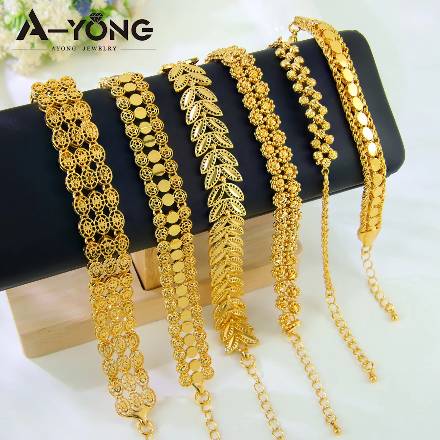 Luxury Dubai Gold Plated Bracelet 21k Gold Color Muslim Women Lucky Charm Bangles Oman Saudi Bridal Event Party Jewelry