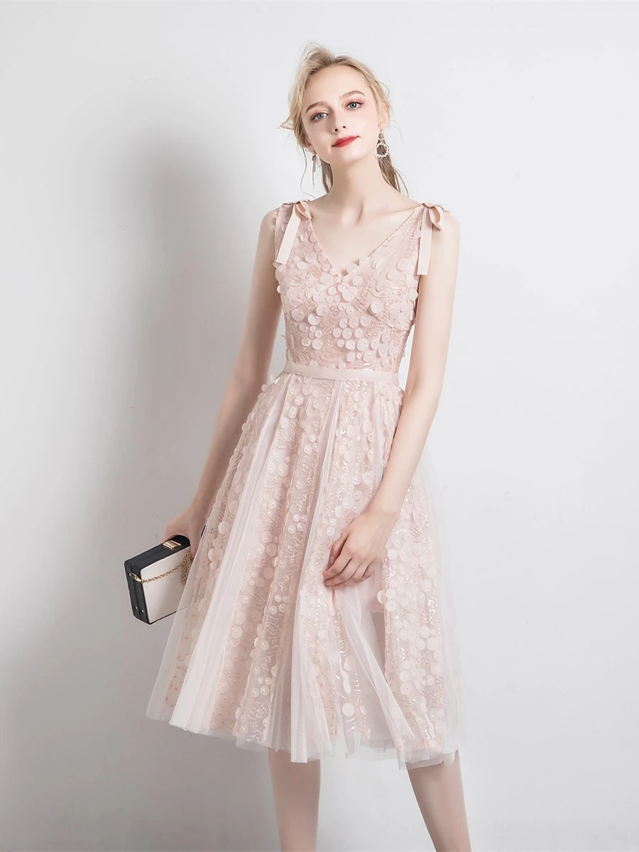 

Deep V Lace Hollow out Pink Strap Dr Evening Gown Maid of Small Size Fairy T Dr Sweet Sle mid Waist a Line S...