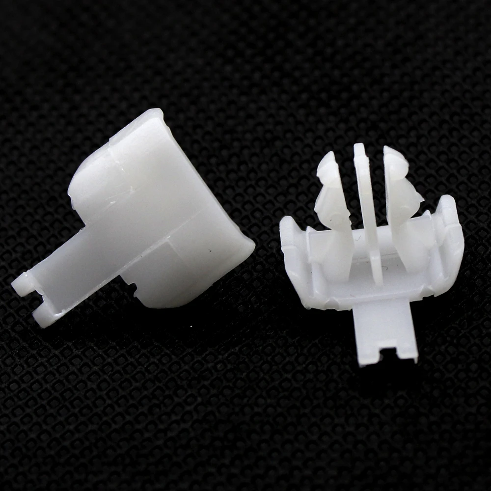 

Auto Door Panel Side Corner Lower Snaps Fastener For Audi Volkswagen Passat 3B0853575 Car Body Clip
