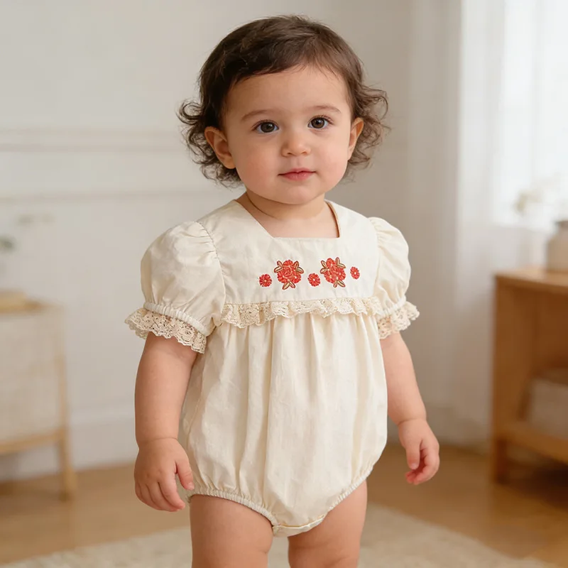 

Летний тонкий комбинезон для малышей, костюм для ползания для девочек, детская одежда в корейском стиле, вышитый комбинезон-нагрудник для младенцев