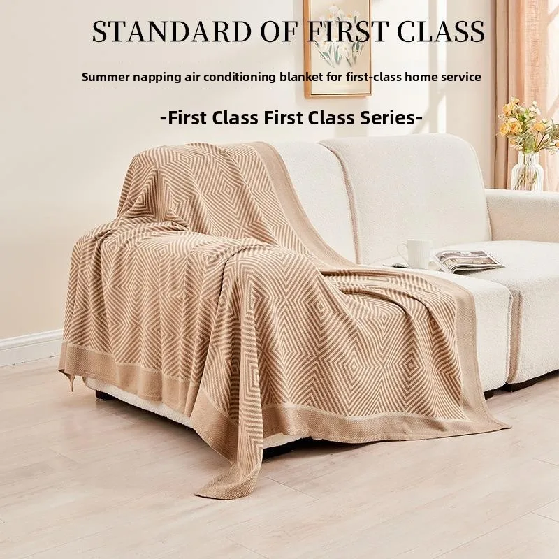 First Class Airplane Blanket Office Nap Air Conditioning Gift Woolen Blanket Lightweight Luxury Four Seasons Geometric Pattern
