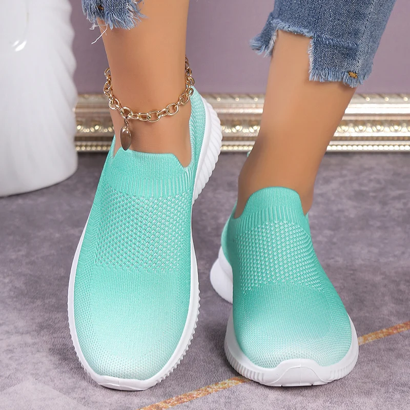 Lightweight Soft Sole Sneakers Women Casual Non-Slip Breathable Flats Shoes Woman 2024 Spring Mesh Knitting Walking Shoes Ladies