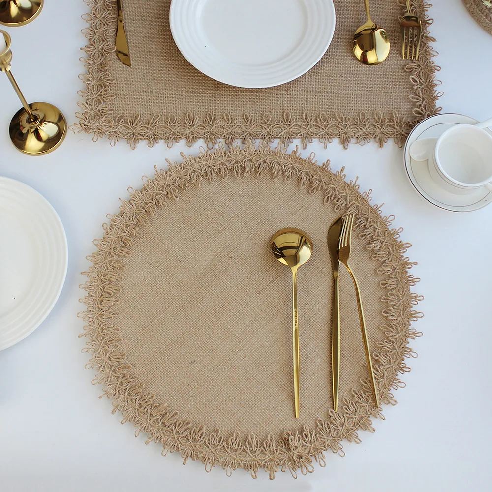 

4PCS Round Burlap Woven Placemats Rustic Braided Natural Jute with lace Placemats for Party Farmhouse Dinner Table Decor
