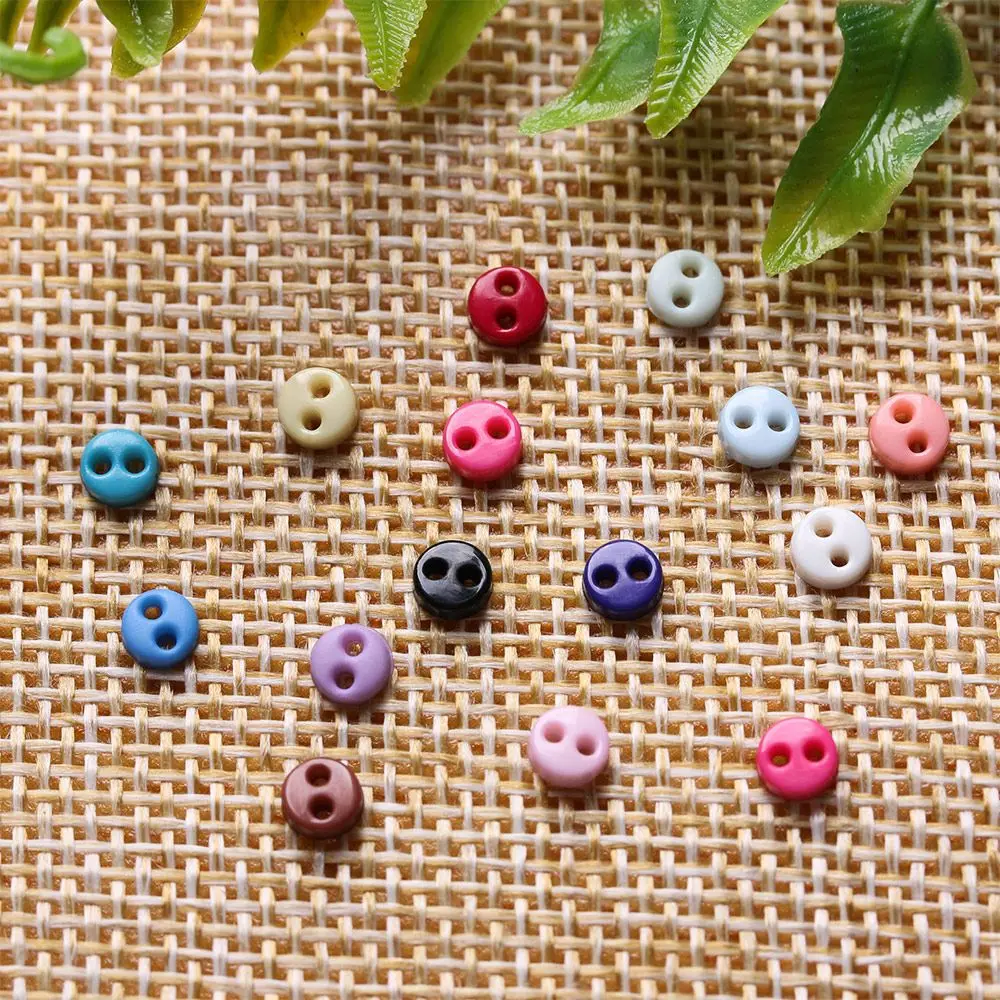 50Pcs 4mm Candy Color Plastic Buckles DIY Doll Clothes Mini Round Buttons Handmade Dollhoues Miniature Clothing Doll Accessories