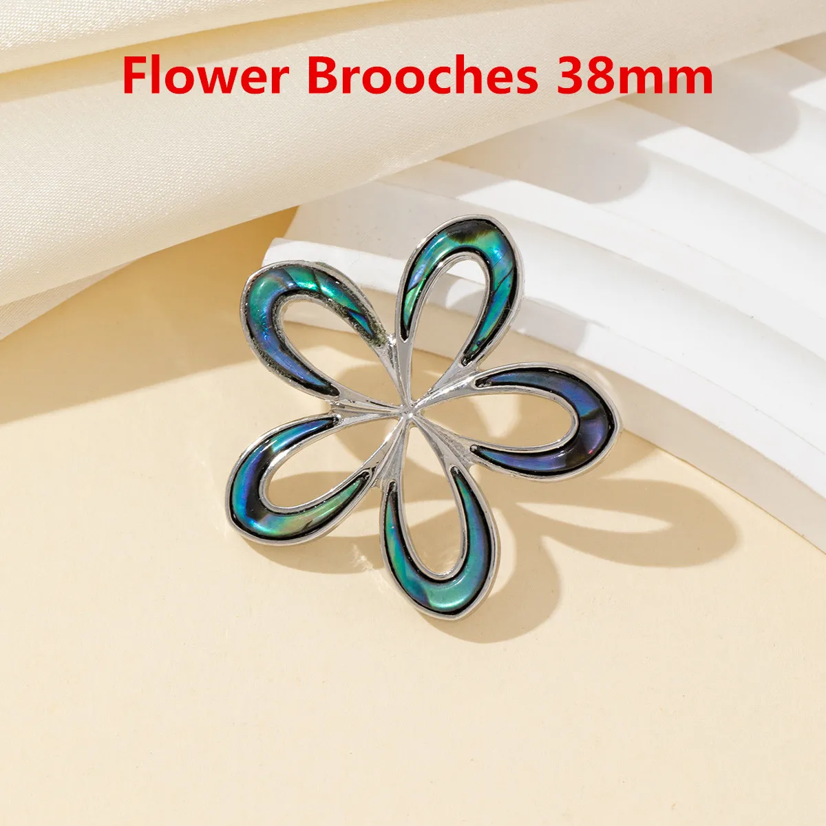 

Summer Style Women Brooches Natural Shell Exquisite Brooch 38x38mm For Dress Coat Jewelry Accessories