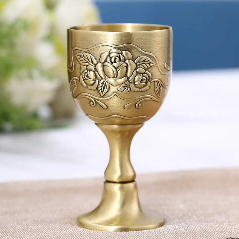 

Antique Bronze Metal Goblet European Retro Design Large Liquor Cup Russian Style Small Wine Glass for Home Use