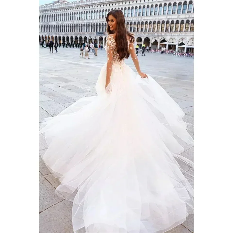 ชุดแต่งงานแบบสั่งตัด ชุดเดรสยาว คอทรงโอ พร้อมชายกระโปรงถอดได้ ประดับลูกปัดและผ้าทูลล์โปร่งแสง สำหรับเจ้าสาว