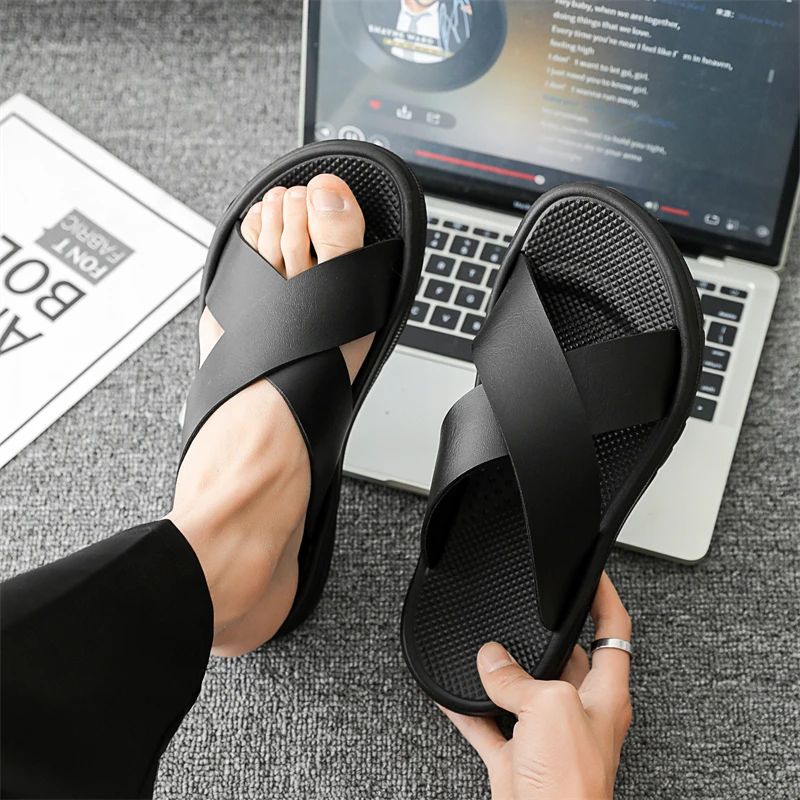 Modische Herren-Sommer-Clogs Rutschfeste Dicke Sohle Verschleißfest Leichtgewichtig Bequeme Slip-On Pantoffeln Strand-Freizeitsandalen – Detail 3