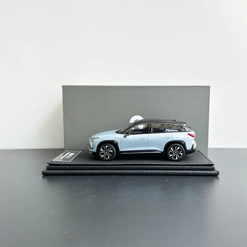 1:43 Scale NIO Life ES6 Alloy Car Model Collection Ornaments