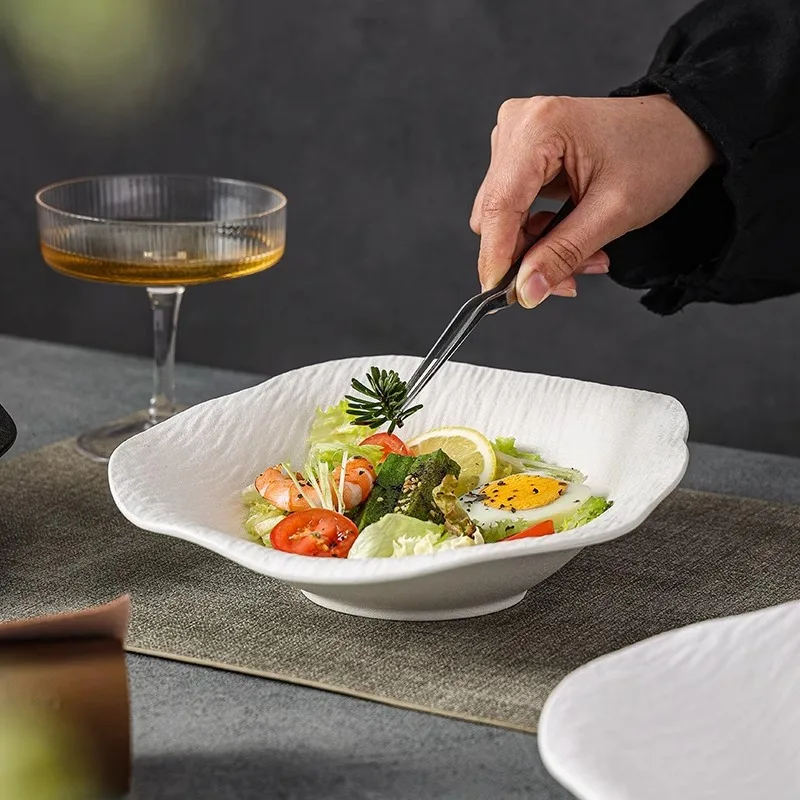 

Керамическая тарелка с усовершенствованным каменным узором, глубокая тарелка неправильной формы в форме салата, домашняя холодная посуда, комнация западной еды