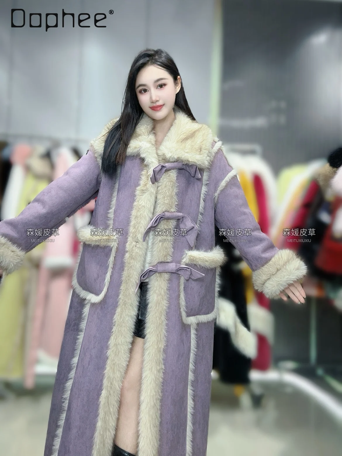 أزياء الفراء المتكاملة صديقة للبيئة معطف طويل الشتاء القوس واحدة الصدر أفخم بدوره إلى أسفل طوق الفراء سميكة الدافئة فو الفراء معطف