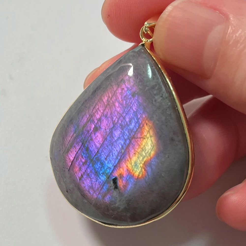 Natural Stone Multicolour Labradorite Pendant 1Pcs