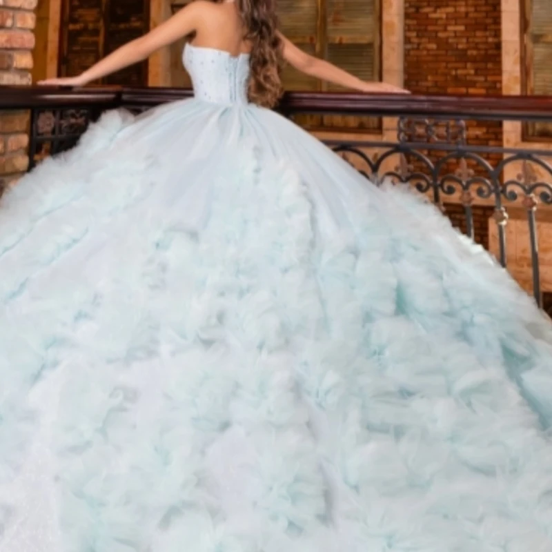

Light Blue Off Shoulder Quinceanera Dresses Beaded Crystal Tull Tiered Ball Gown Sweet 16 Birthday Party Vestidos De 15 Años