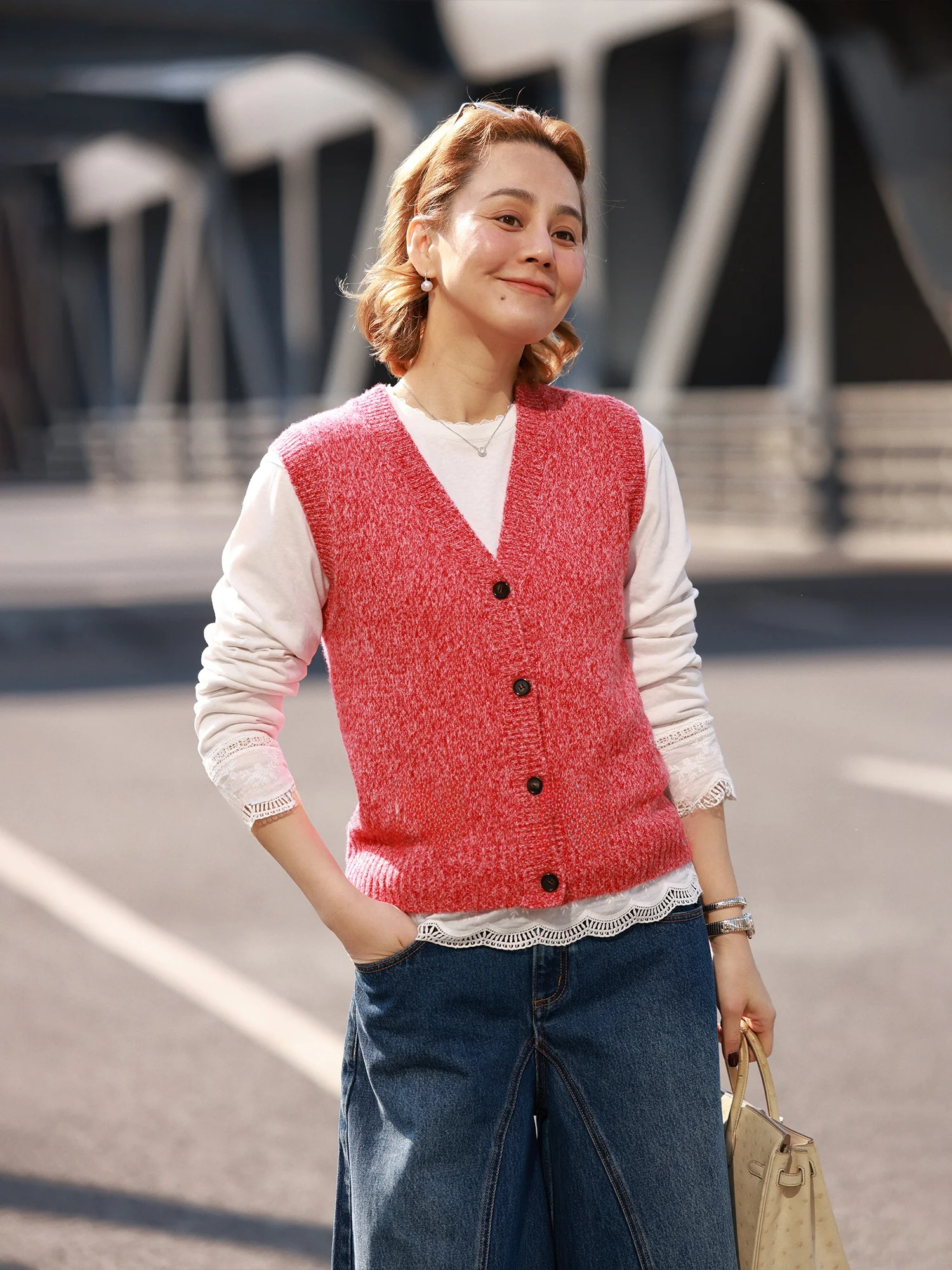 

Вязаный жилет из смесового шелка WinnieTang Camere с V-образным вырезом, универсальный, для многослойных образов, на одной пуговице, для повседневной носки