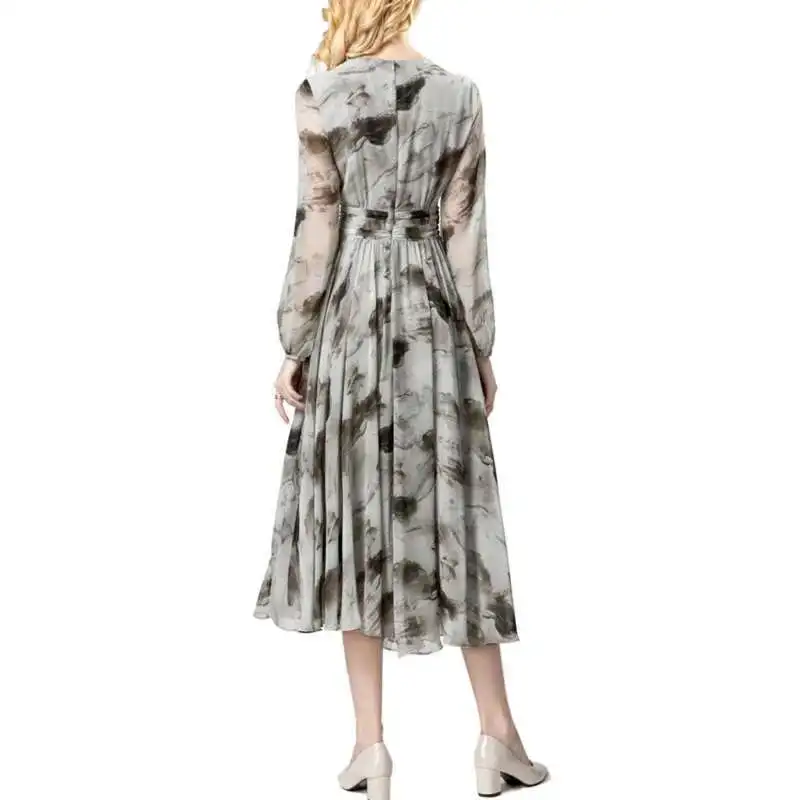[Vibe] mode femmes élégante robe imprimée attention col rond à manches longues grande balançoire robes en mousseline de soie 2025 été nouveau