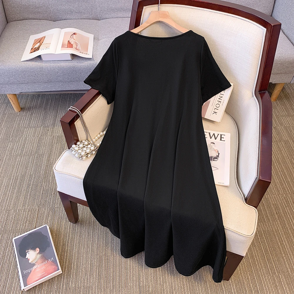 Plus-size women's summer casual commute loose comfortable dress Black crew-neck button A-line skirt short-sleeved long skirt big