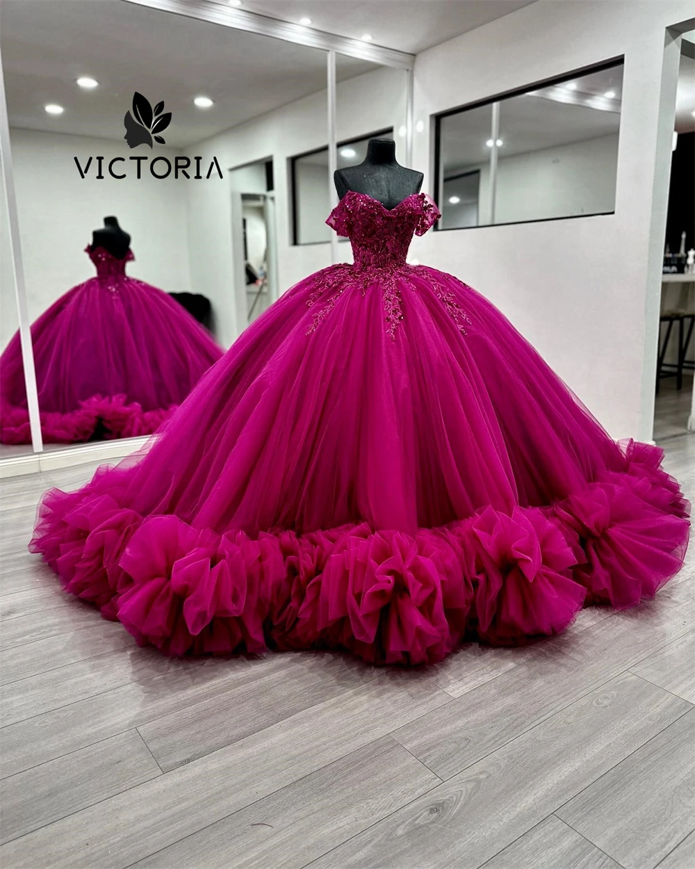 

Dark Pink Ruched Train Off The Shoulder Sweetheart Quinceanera Dress Ball Gown Mexican Sweet Sixteen Dress Wedding Gowns Corset