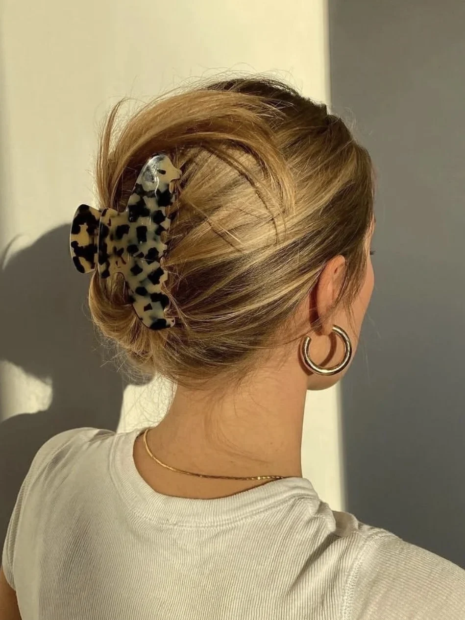 pince-a-cheveux-ecaille-de-tortue-de-haute-qualite-pour-femmes-pince-a-cheveux-noire-alexander-elegante-adaptee-a-diverses-occasions-et-coiffures