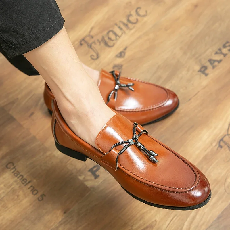 Men Casual Shoes Big Size Leather Men Loafers Business Office Shoes For Men Driving Moccasins Comfortable Slip On Tassel Shoes