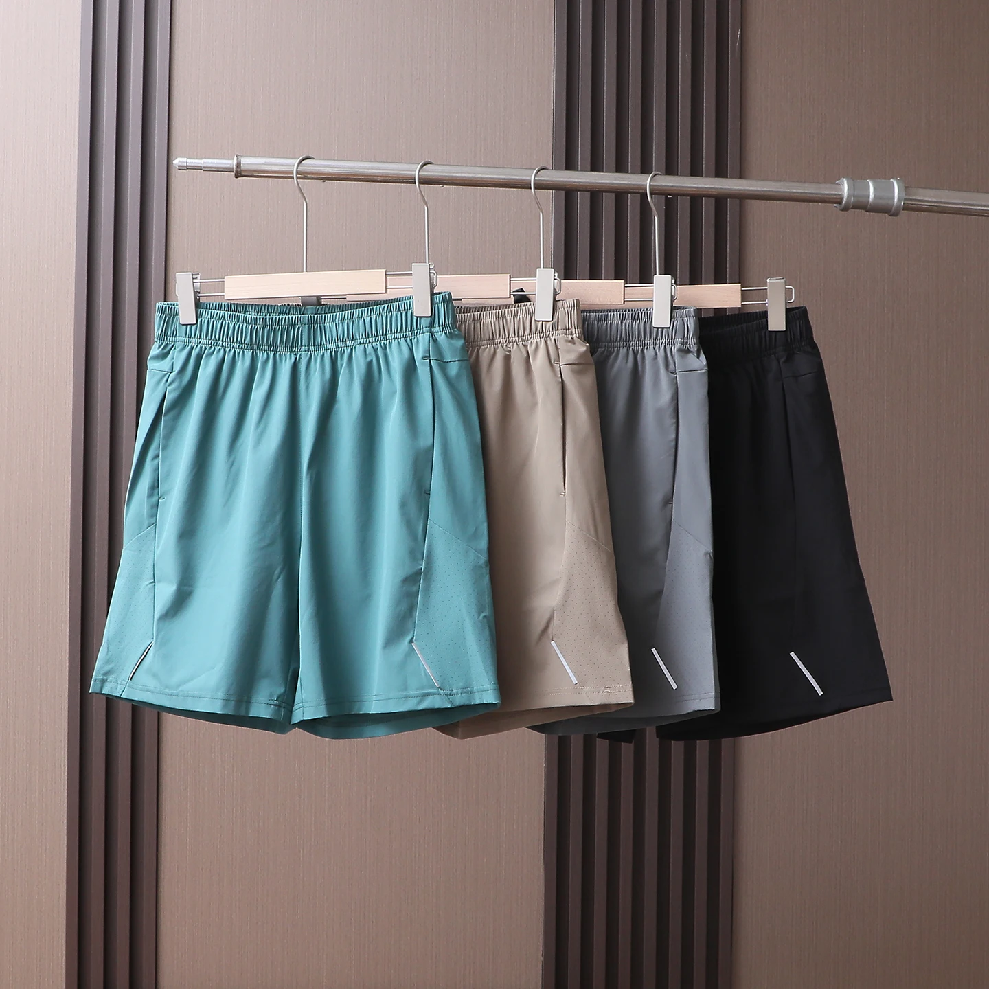 

Qui Dry эластичные лазерные перфорированные беговые виды спорта на открытом воздухе светоотражающие повседневные орты для мужчин и женщин молодежные и активные