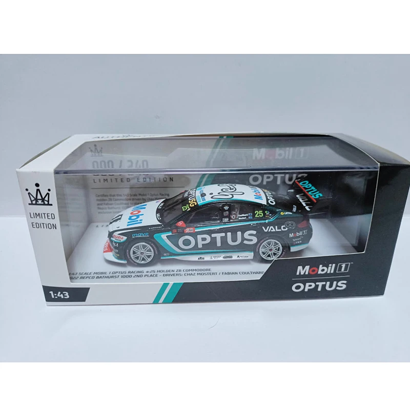 Autentico modello di auto da corsa Mobil 1 Holden ZB 1000 2022 in scala 1/43 Classici regalo souvenir per adulti Display statico