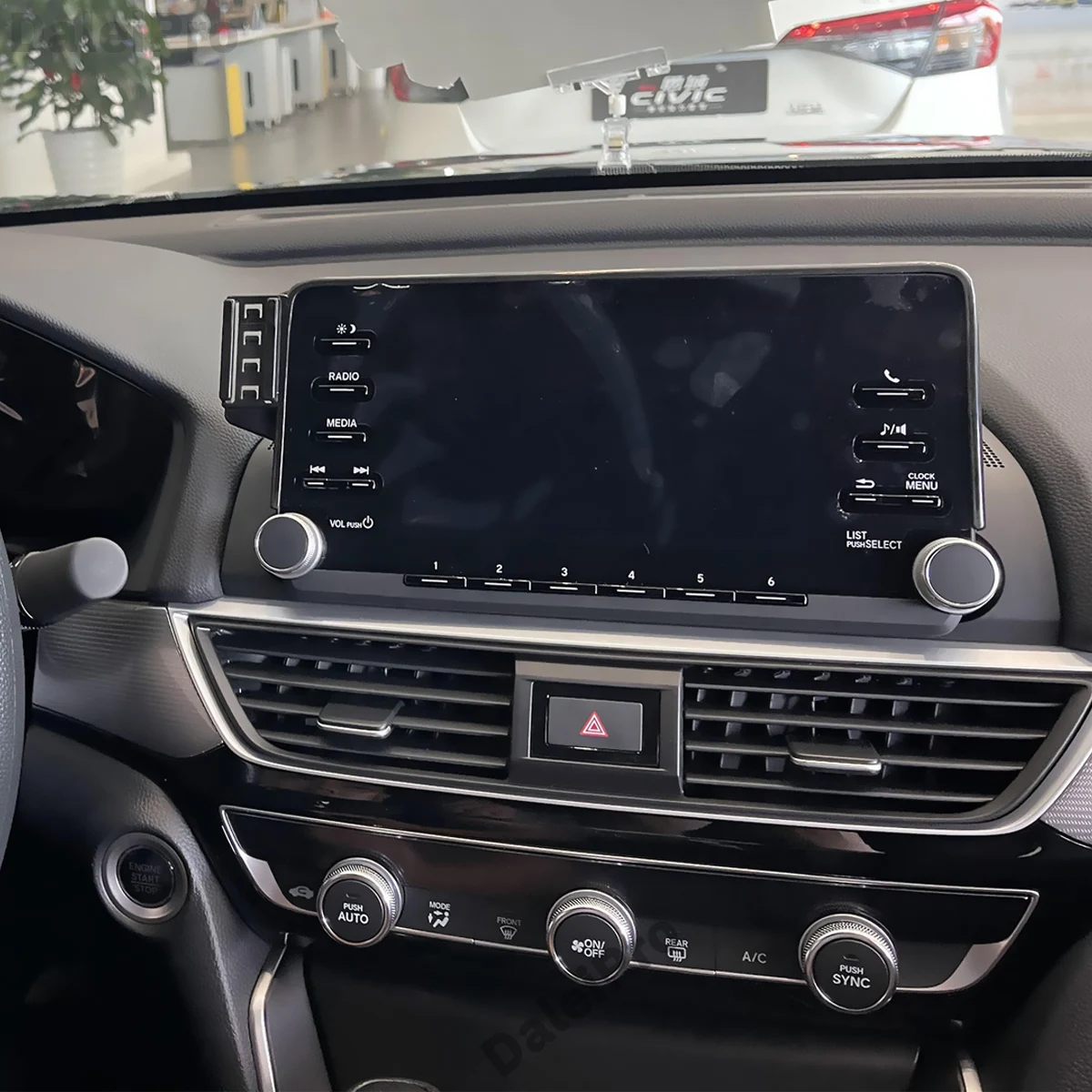 Für Honda Accord 10. Generation 2018-2022 Auto-Handyhalterung Infotainment-Display Feste Basis Handy-Wireless-Ladegerät Halterung Zubehör – Detail 2