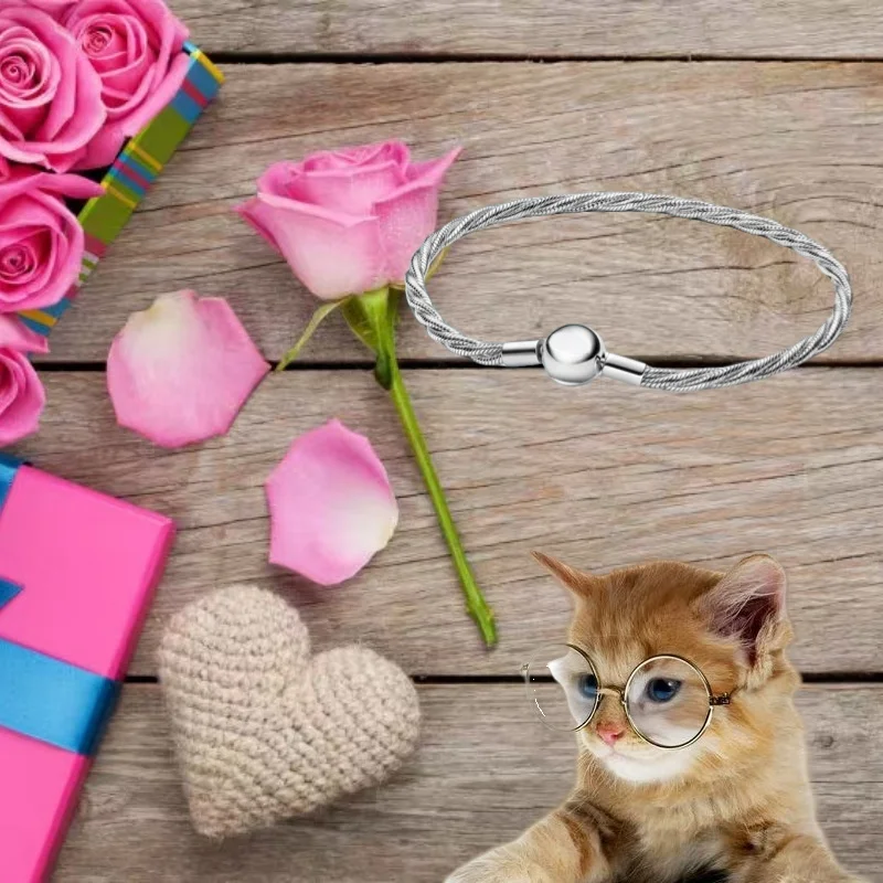 

Cat Jewelry 2025 New P Jewelry 925 Silver Twisted Bracelet Fashionable and Exquisite Girl Birthday High end Gift