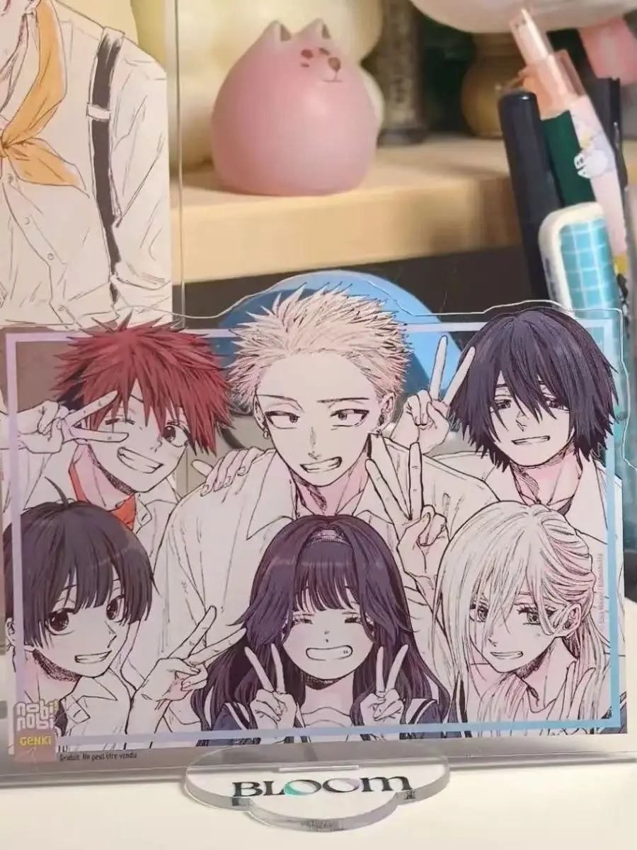 Les fleurs parfumées avec figurine de dignité, modèle support en acrylique, accessoires de bureau, accessoires de décoration