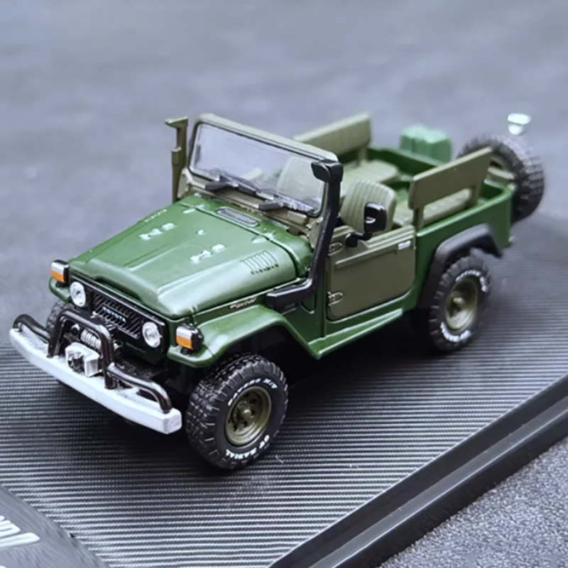 Diecast Original 1:64 Scale Toyota FJ40 convertible off-road Simulation Alloy Car Model Static Collectible Toy Gift Souvenir