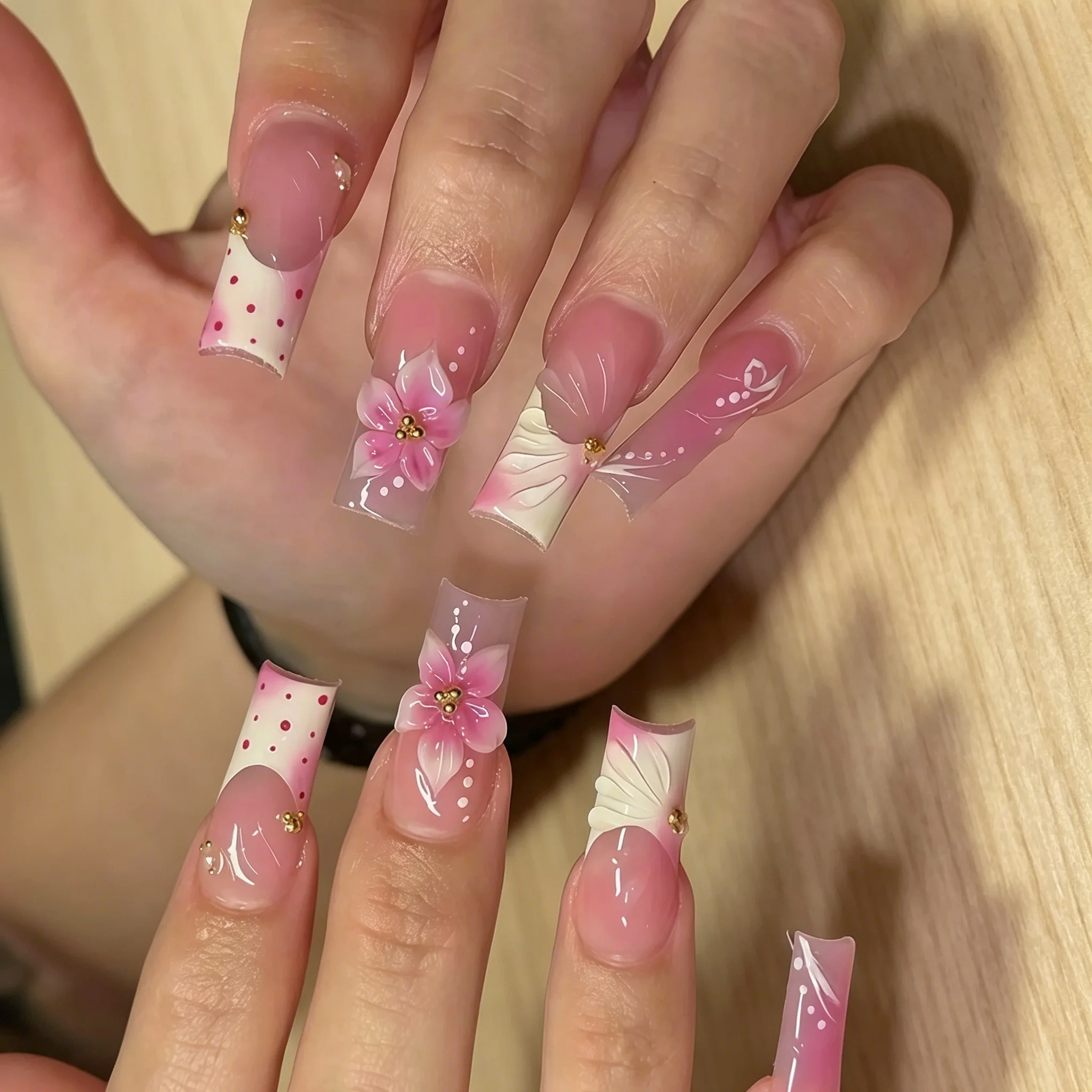 Square Press on Nails Nude Pink Base French Tip Gradient 3D Pink Flower with Gold Bead Romantic Sweet Style Reusable False Nails