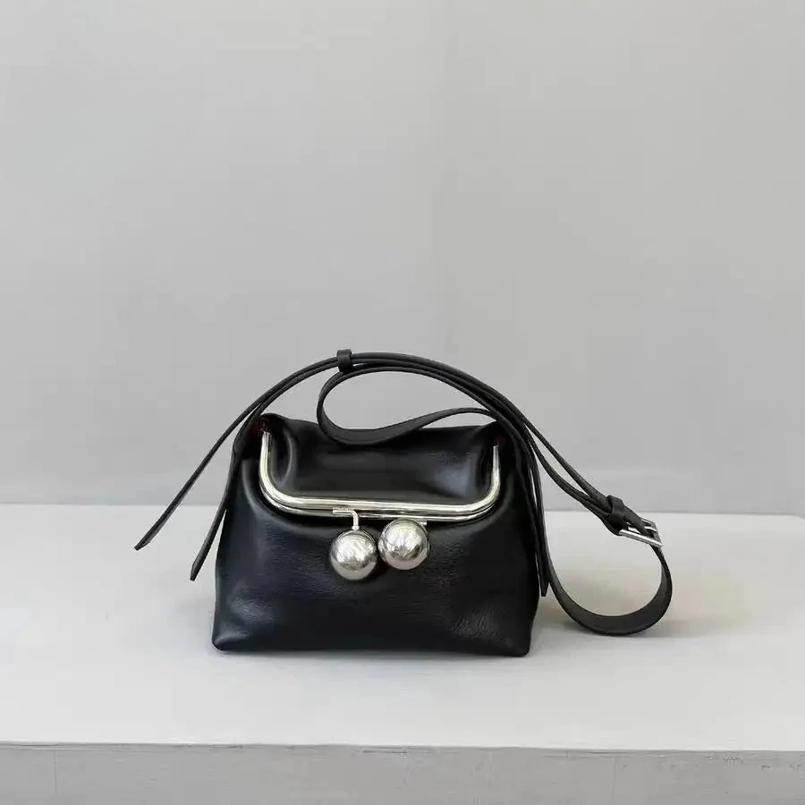 

Novel Bell Design Clip Pouch Leisure Genuine Cow Leather Women Flap Shoulder Bag Small Delicate Female Crossbody Bag Pink