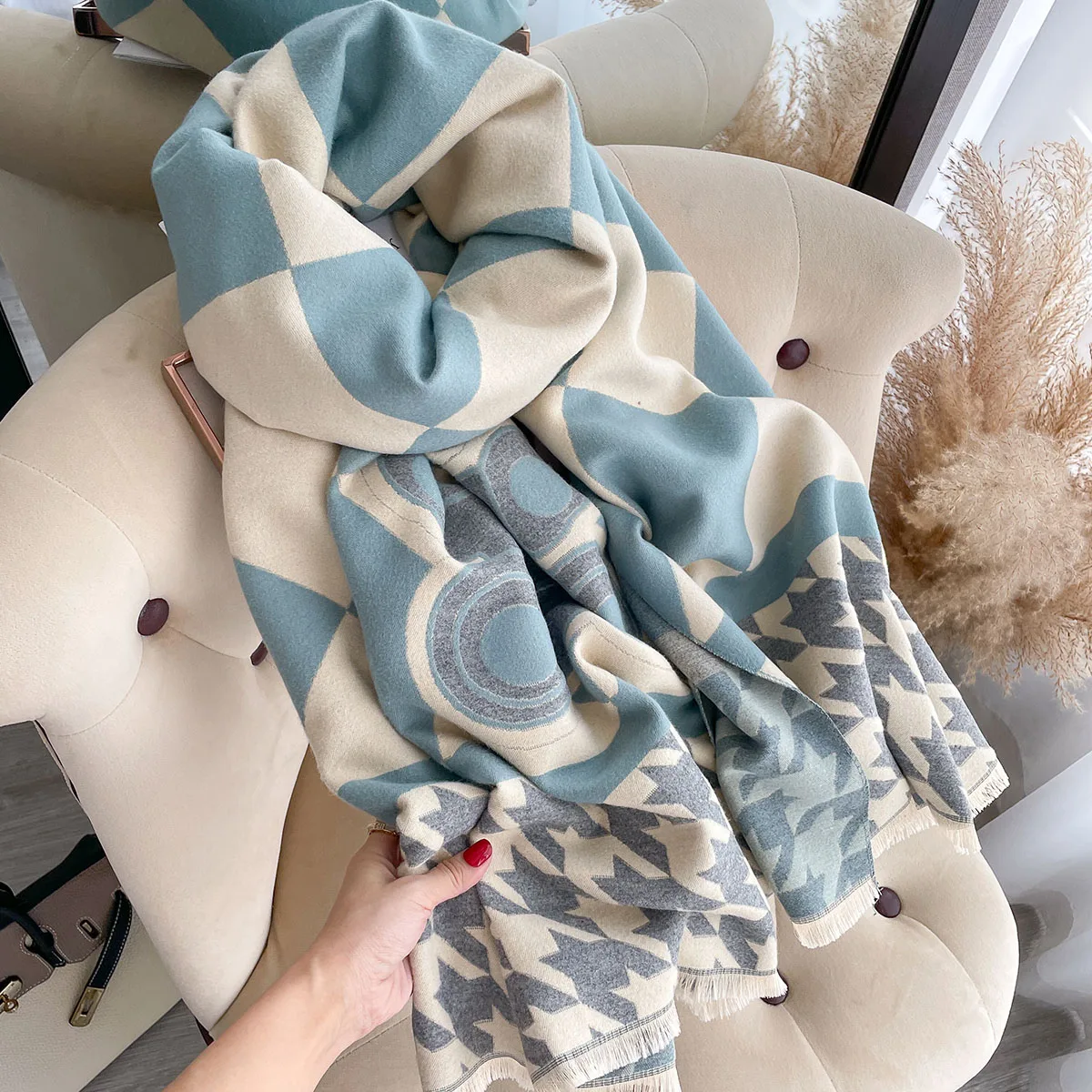 Luxury Winter Cute Cashmere Scarf Women 2023 Design Thick Pashmina Blanket Warm Shawl Wrap Neckerchief with Tassel Poncho Stoles