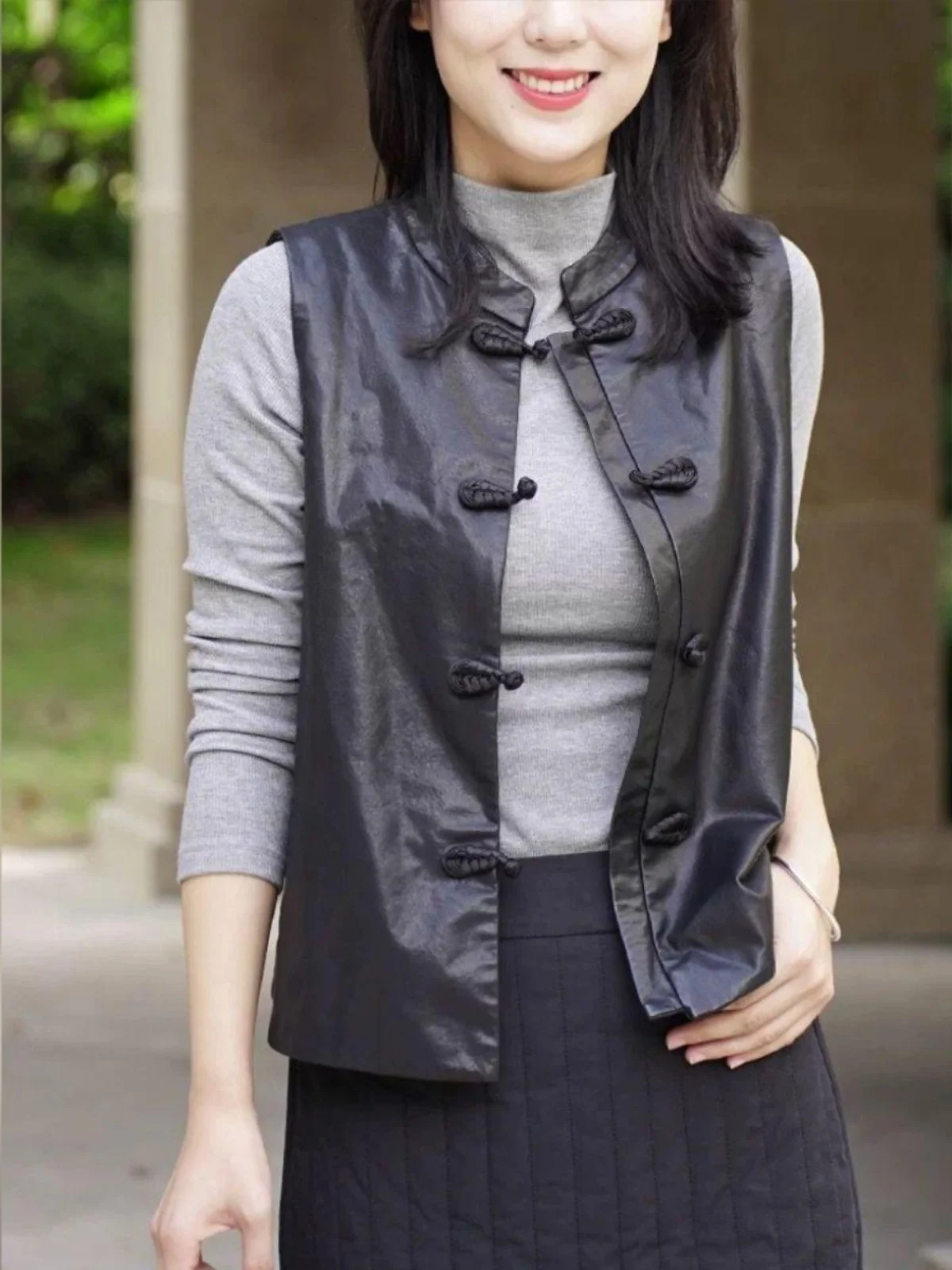 New Chinese Sle Genuine Leather Retro Bla Slimming Vest Women's Autumn Winter Casual Button up Tank Top Thiened Single ...