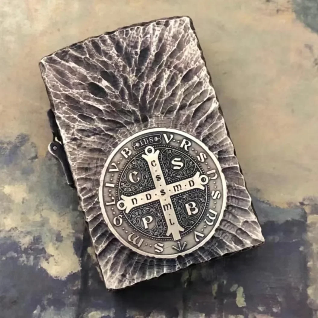 1:1 طبعة محدودة ZORRO ولاعة الكيروسين كبيرة الحجم شخصية معدنية قسطنطين الإبداعية الثقيلة درع المتضخم أخف هدية #3