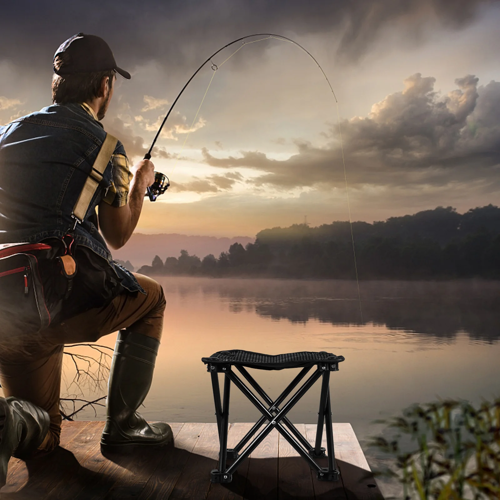 

Lightweight Folding Beach Chair Oxford Fabric Sturdy Steel Frame Portable Storage Bag Included Non-Slip Base for Outdoor Fishing