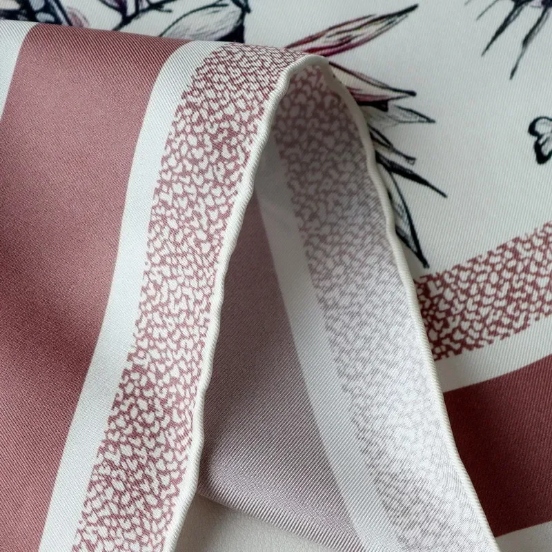 High-end Elegant Women\'s Exquisite Love of Butterfly Print Quality 14MM Twill Silk Hand-rolled Edge All-match Square Scarf