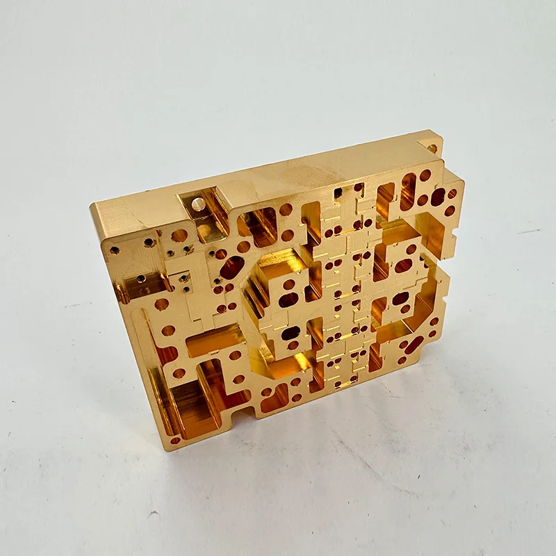 مخصص التصنيع باستخدام الحاسب الآلي أجزاء تجويف النحاس كتل النحاس وأشرطة النحاس خدمات تصنيع المعادن الدقيقة