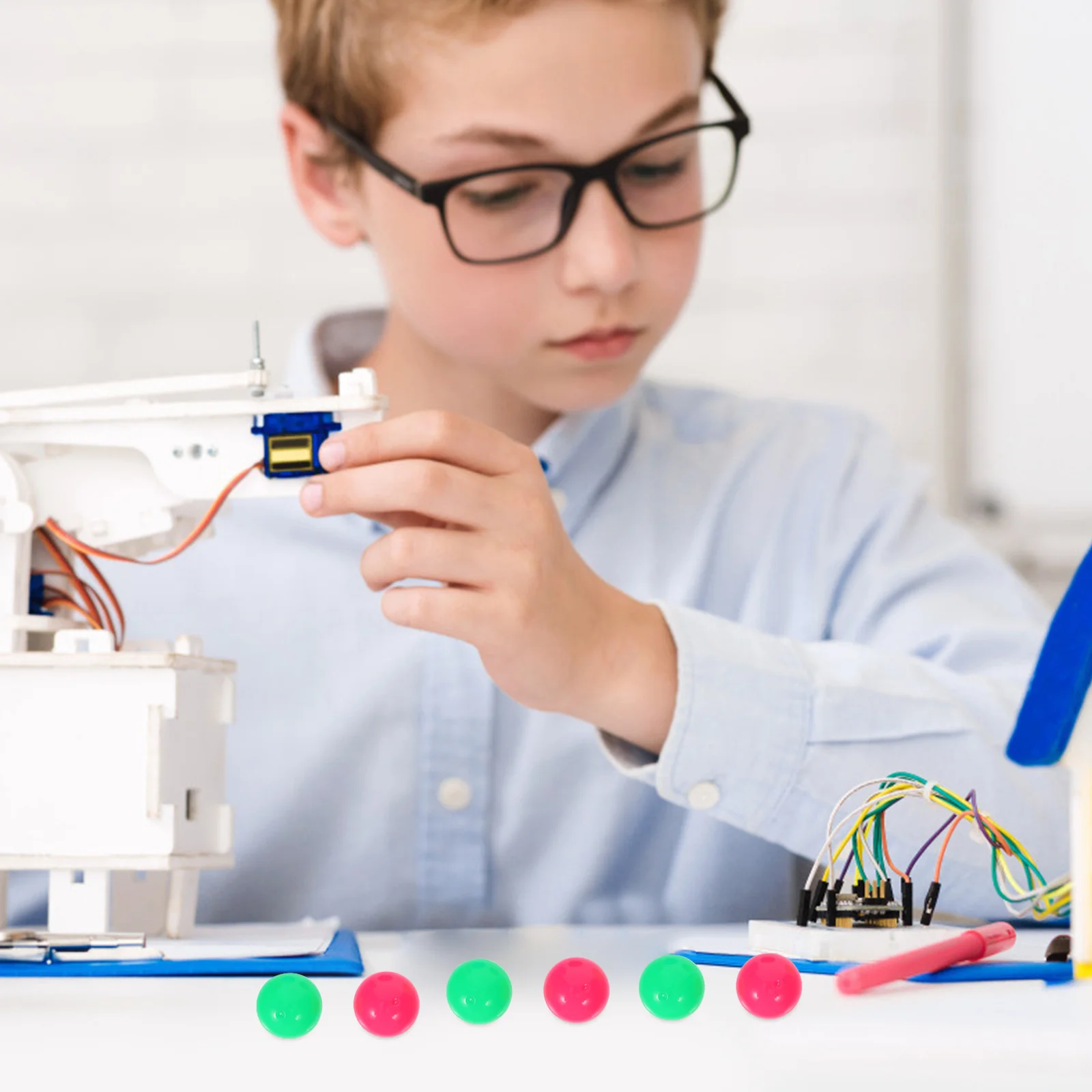 

100Pcs Colorful Plastic Balls 2Cm Diameter Stem Montessori Lightweight Hollow Preschool Counting Sorting Educational Activities