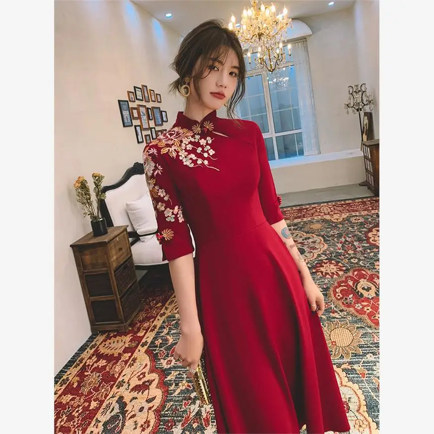 

Red Chinese Wedding Dress 2024 New Style Bridal Gown Pre-Wedding Party Dress Suitable for Engagement And House Return