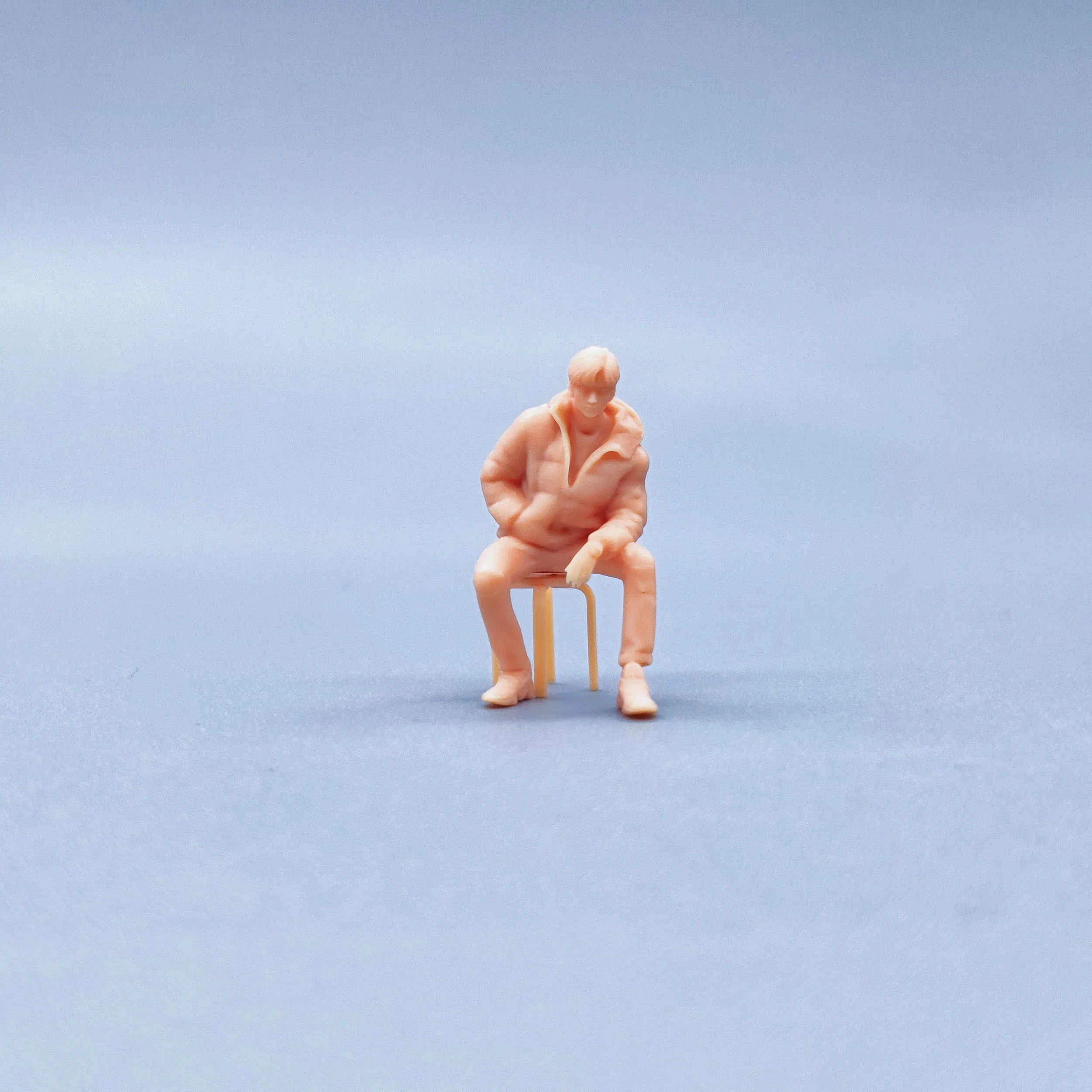 

1/64 1/43 Figurines Scale Model Resin Sitting Posture with A Pocket for Men Uncolored Miniatures Diorama Hand-painted W212