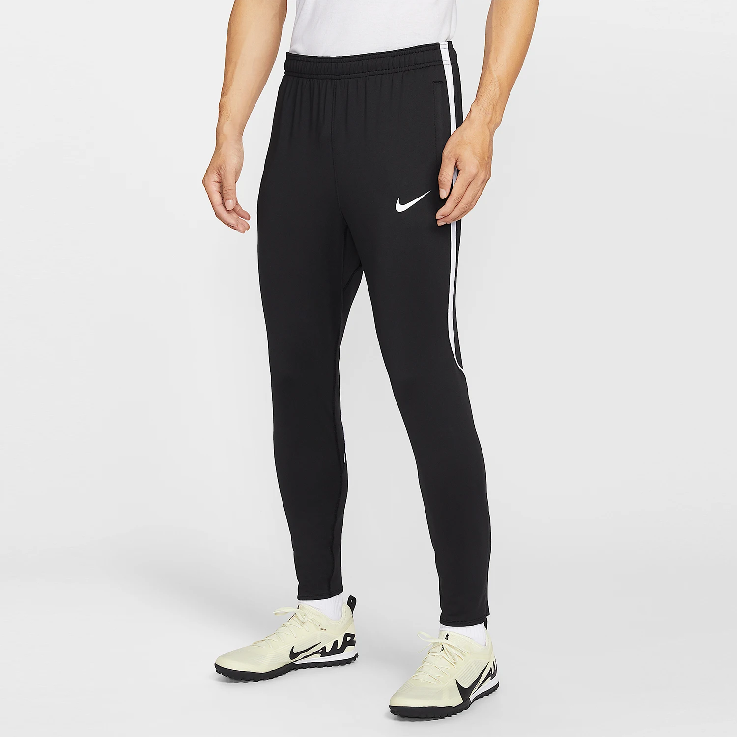 

Nike Authentic Strike Dri-FIT Men's Slim Fit Football Pants IF1460-010
